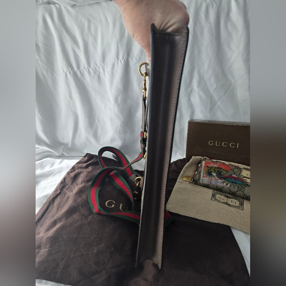 Gucci GG Limited Edition Supreme Courrier Messenger Crossbody Bag - Picture 6 of 12